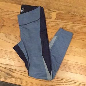 Outdoor Voices TechSweat 7/8 leggings Size M